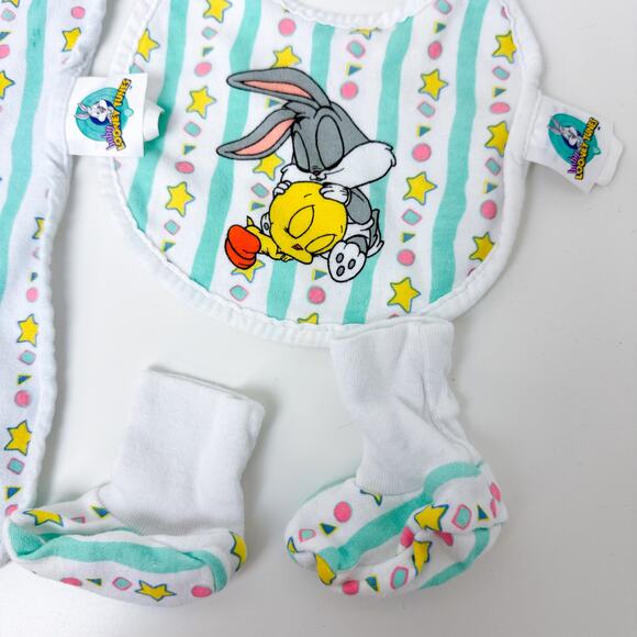 Vintage Baby Looney Tunes Tweety Bugs Bunny Blanket Bib Hat Boots - NB Newborn - Picture 3 of 9